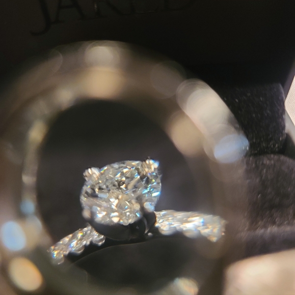 Jared Diamond Engagement Ring 3/8 ct 14k White Gold - Picture 6 of 11